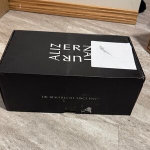 Naturalizer Black Shoe Box with White Accents